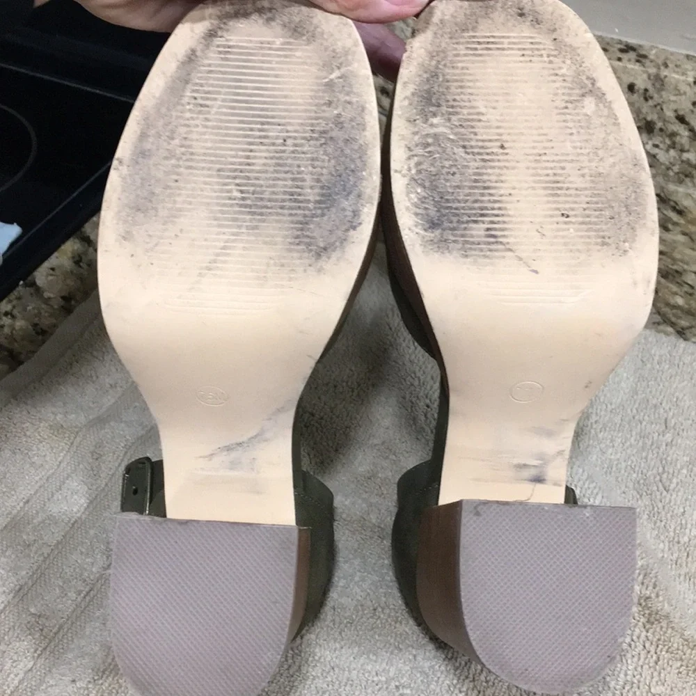 House of Harlow 1960 Olive Green Platform Ankle-Strap Heels Boho Chic Luxury 7.5